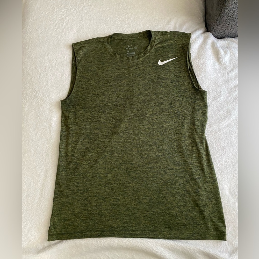 Nike Men's Dri-FIT Utility Static Training Tee